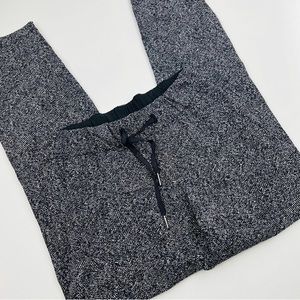 Lululemon On The Fly 28”